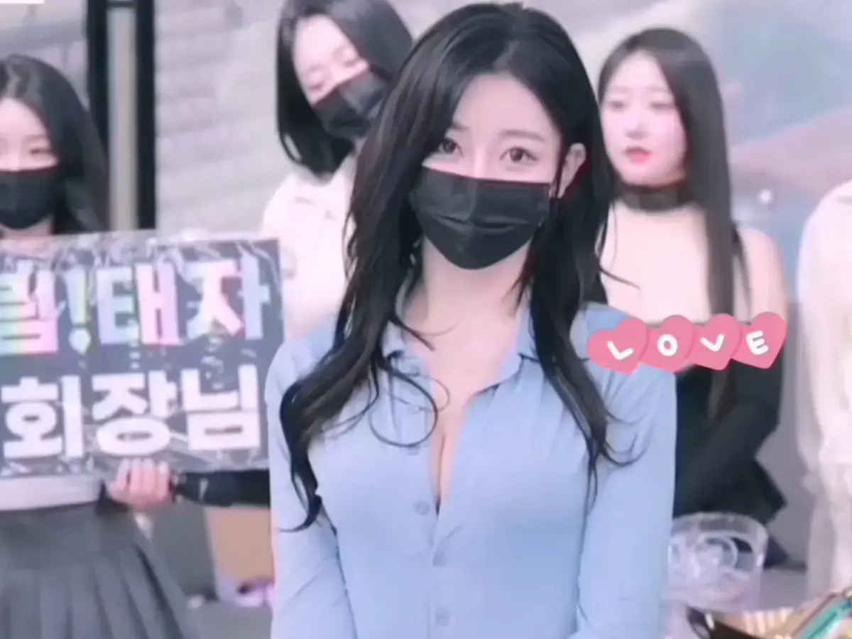 《BJ女团全员卸甲小黑屋》迅雷网盘下载资源-《BJ女团全员卸甲小黑屋》1080P超清未删减版完整资源