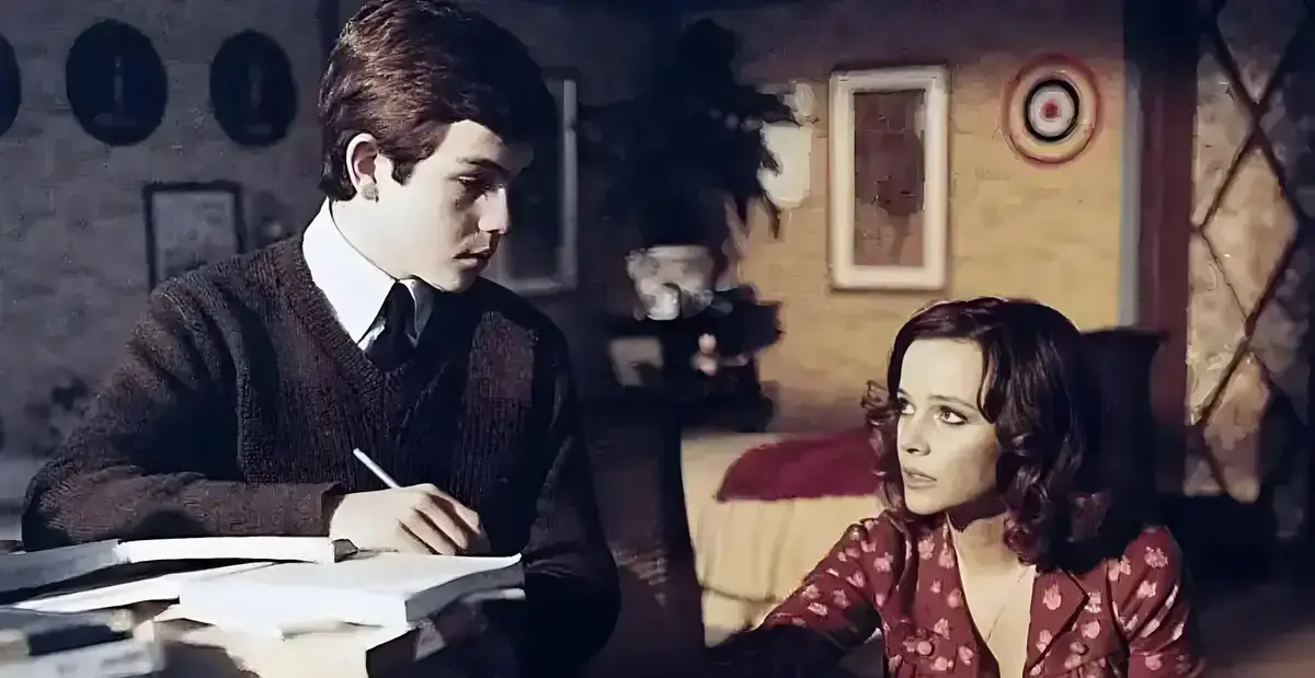 《青涩体验》意大利经典老电影！《青涩体验》超清未删减版在线看，安琪拉的故事太戳心了！