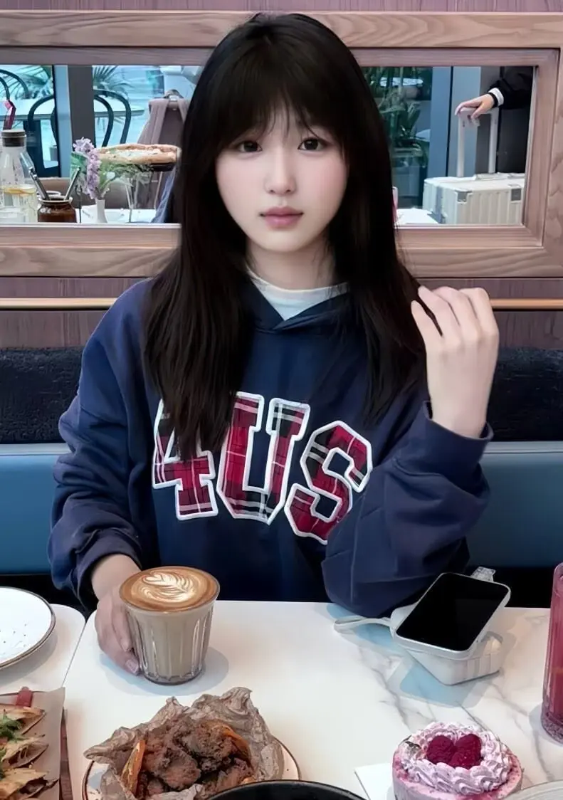 《starluck李林恩》《starluck李林恩》迅雷网盘播放下载资源！《李林恩》1080P超清画质无删减版全集在线观看《starluck李林恩》