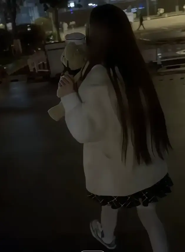 《小远ovo-vlog第三期》超清治愈版：在《小远ovo-vlog第三期》的晨光与暮色里，邂逅一场无删减的慢生活情感盛宴
