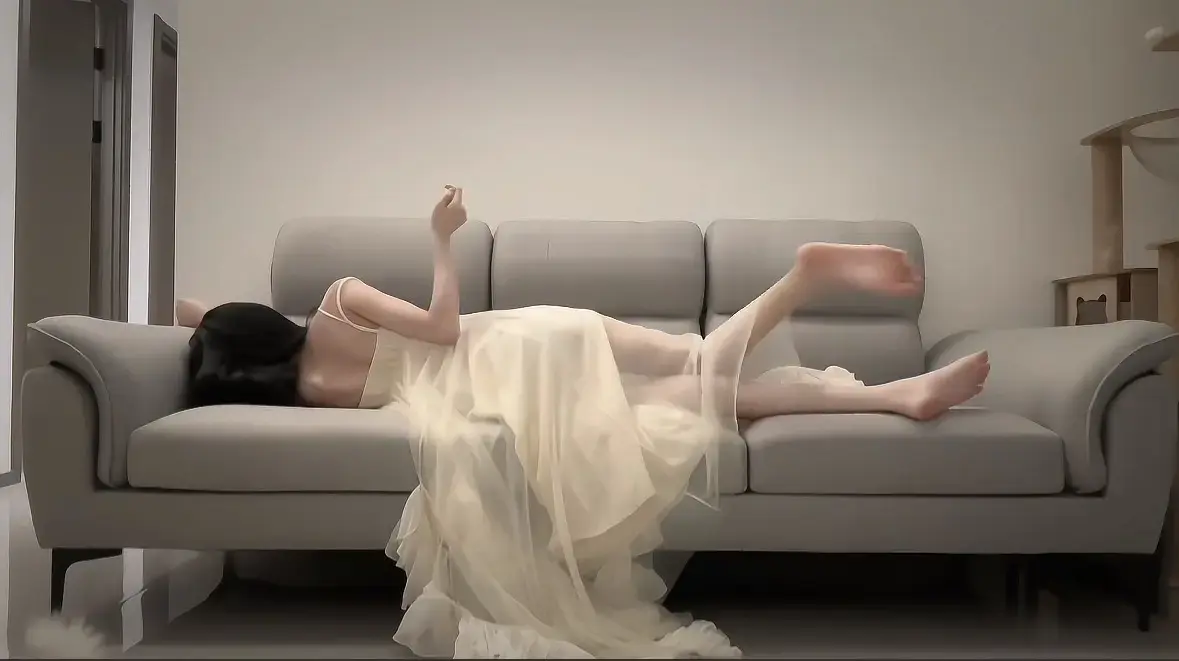 立即观看《冉冉学姐》全集资源，下载《冉冉学姐》无删减高清版